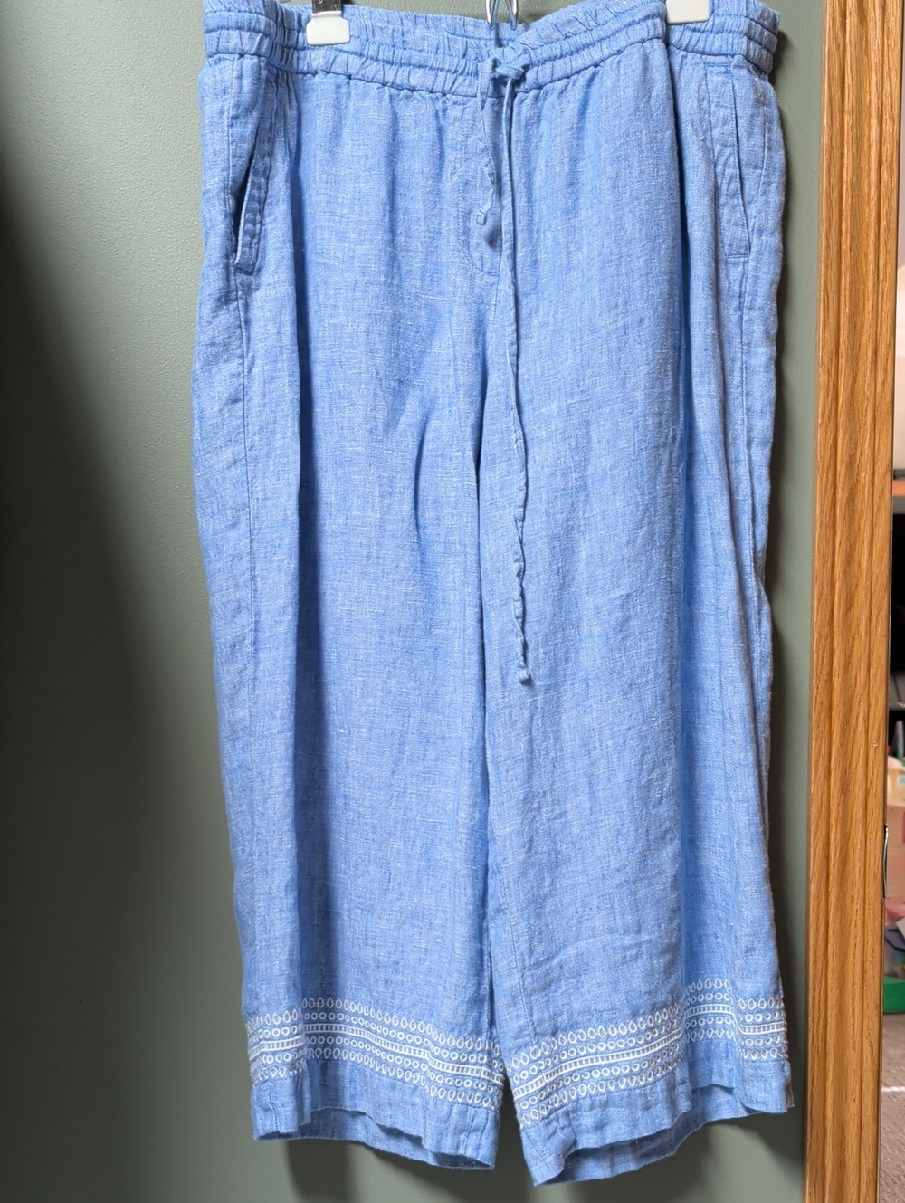 Talbots Women's 100% Linen 16 Petite pale blue cropped pants